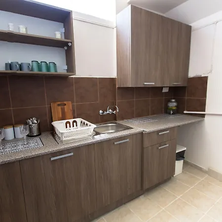 Laila's Cozy Garden House & 2* Λάρνακα